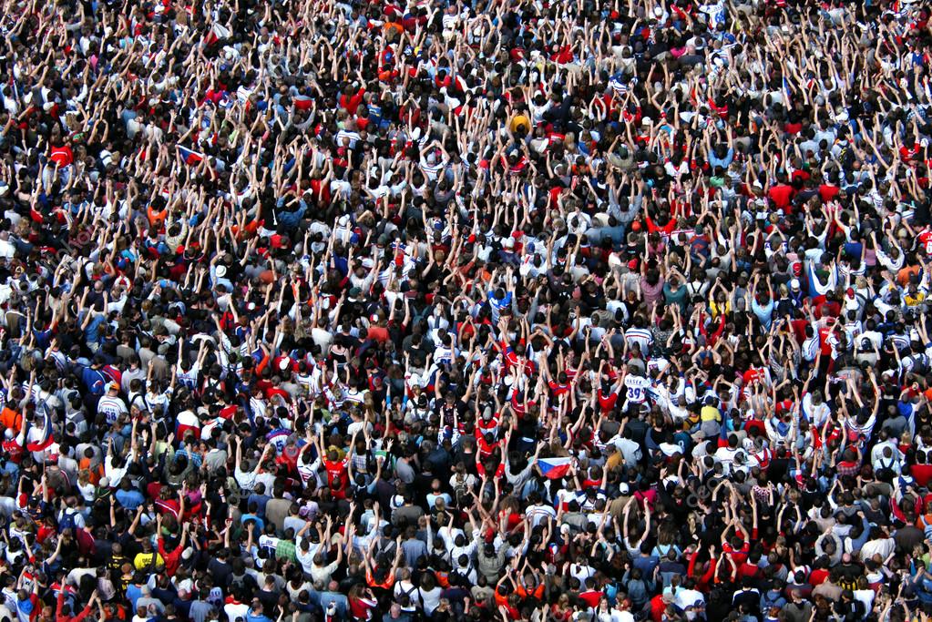 depositphotos_13720927-stock-photo-huge-crowd.jpg