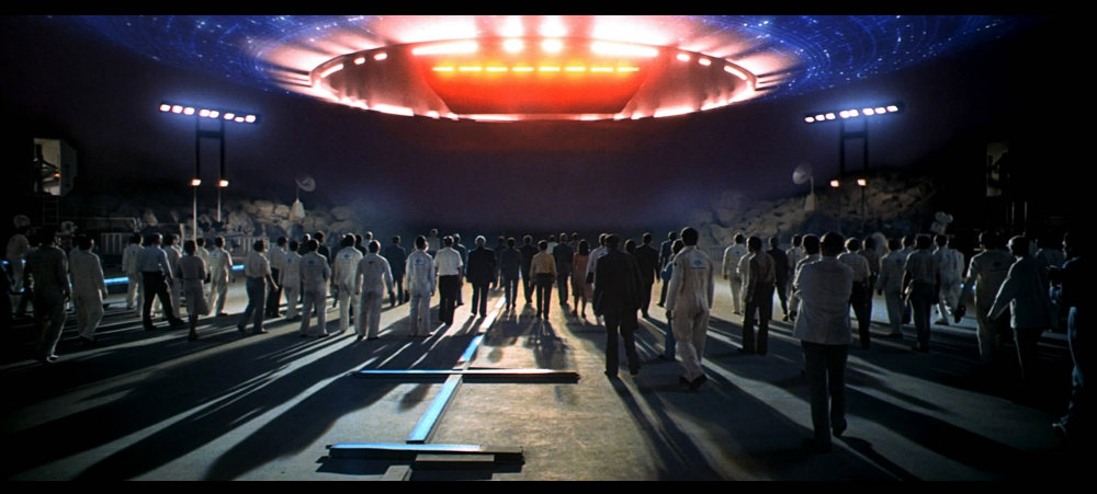 Close-Encounter-.jpg