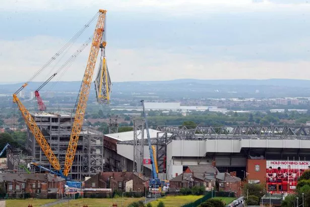 Anfield-Stadium-Main-Stand-Truss-Lift.jpg
