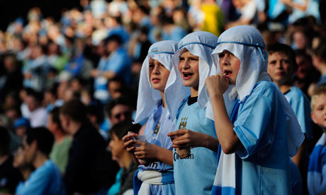 Manchester-City-fans-in-s-008.jpg