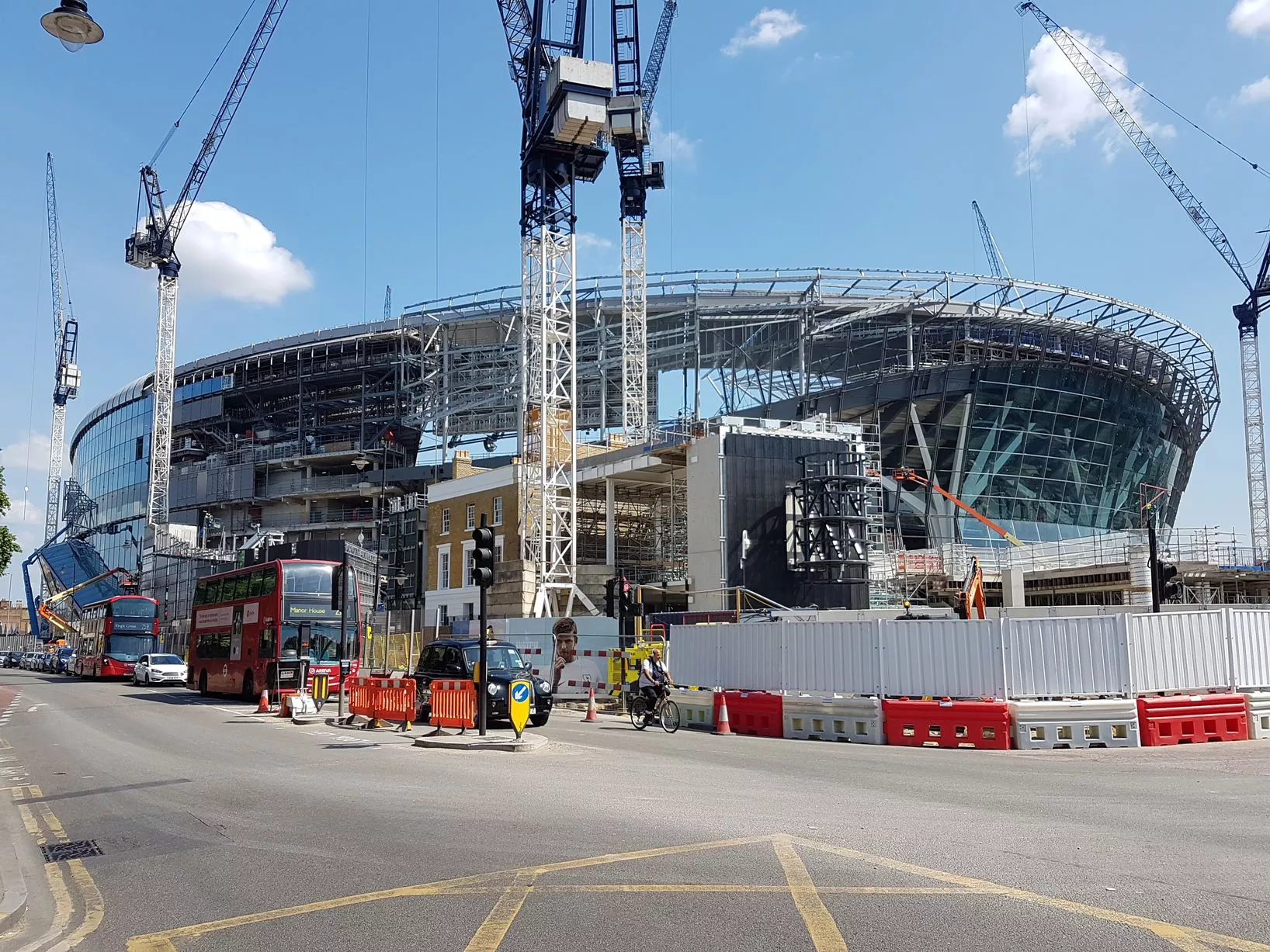 New-Spurs-Stadium-136-8.jpg
