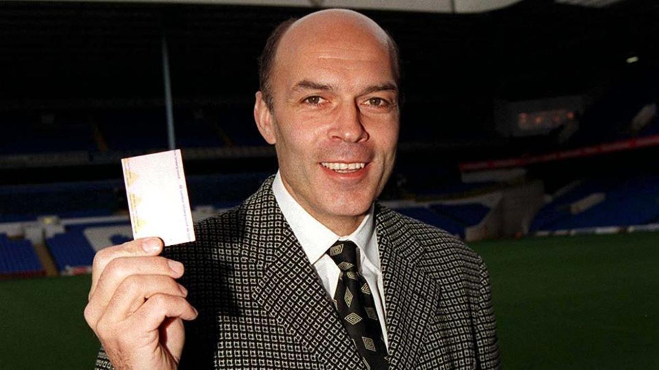 1997-11-20t000000z_1_mt1aci155038_rtrmadp_3_england-soccer-tot.jpg