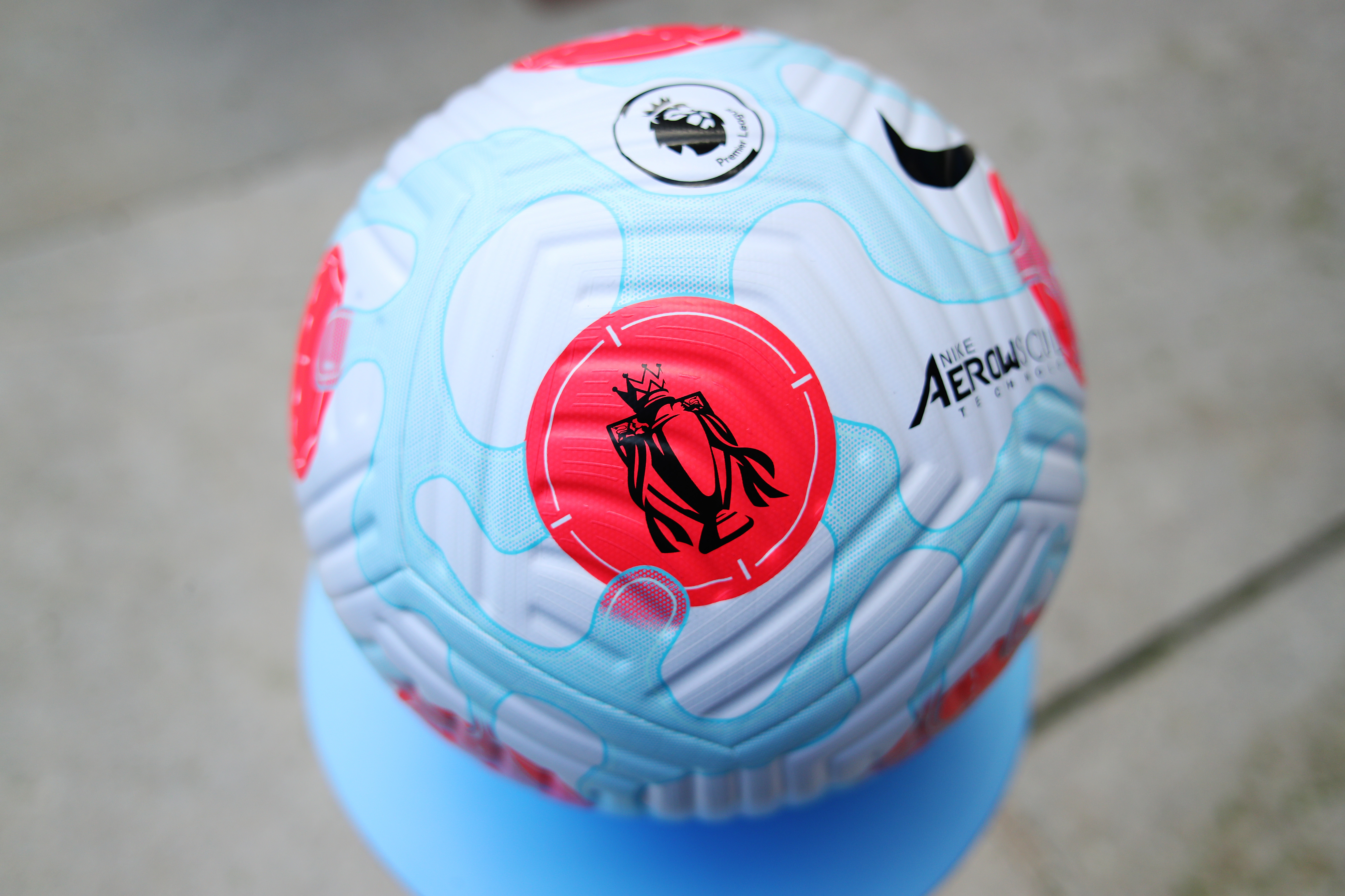 www.premierleague.com