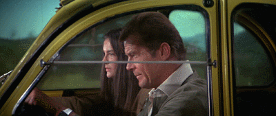 e36e3-roger_moore_jamesbondreview-filminspector-com_1.gif