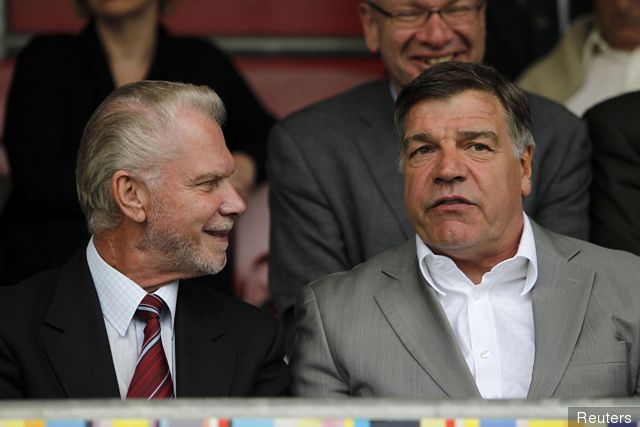 west_ham_united_manager_sam_allardyce_with_co_owner_david_gold_l_247206.jpg